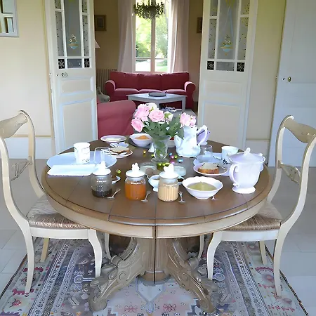 A La Campagne La Tuilerie Bed and Breakfast